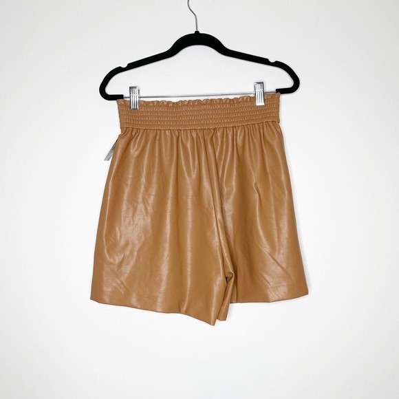 NWT ALC Natural Kaleb Faux Leather Shorts Smocked Waist Women's Tan Size Small - Picture 3 of 6